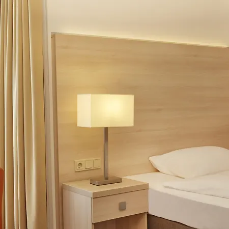 Hotel H+ Limes Thermen 4*