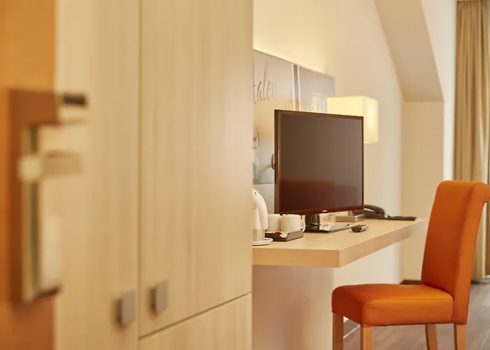 מלון H+ Limes Thermen אאלן