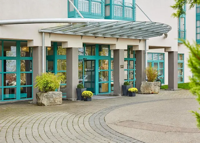 מלון H+ Limes Thermen